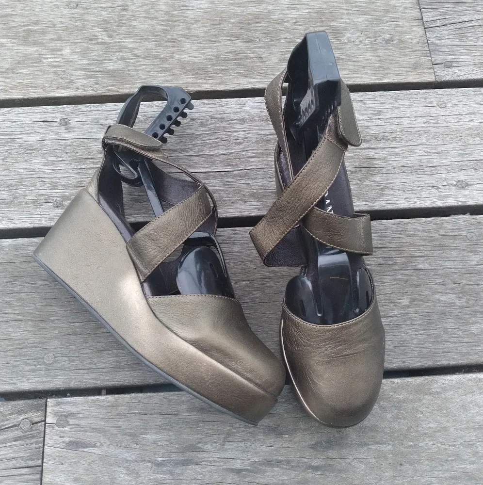 Bronze Cordani Wedge Shoes - Picture 1 of 7